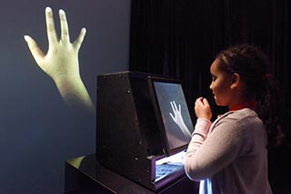 Minus One: The hand has one finger omitted.